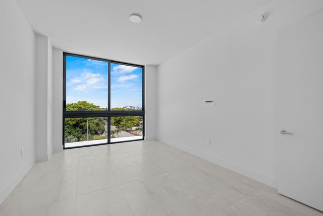 305 Briny Avenue 406, Pompano Beach, FL 33062