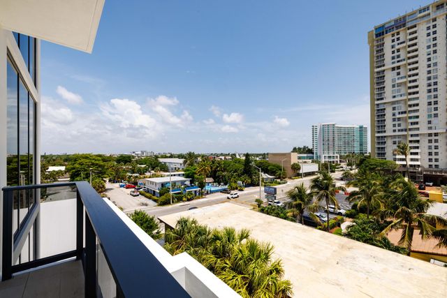 305 Briny Avenue 406, Pompano Beach, FL 33062