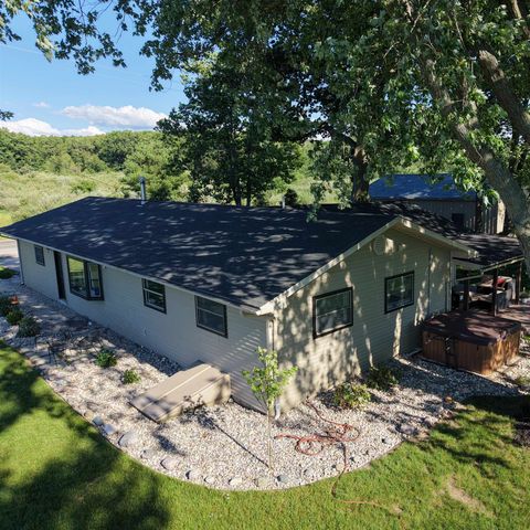 11717 N Whiteville Road, Farwell, MI 48622