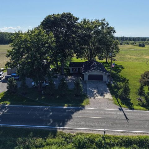 11717 N Whiteville Road, Farwell, MI 48622