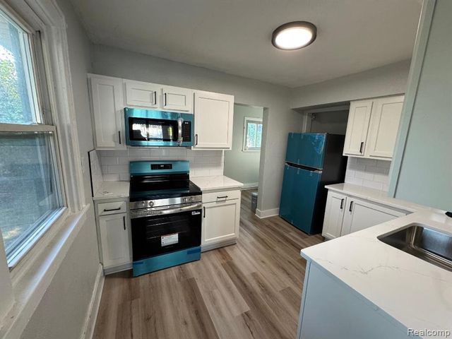 21395 Westview, Ferndale, MI 48220