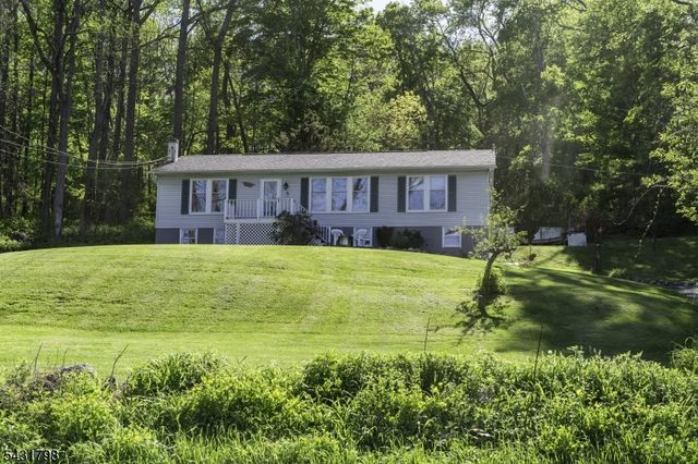 25 Hope Rd, Liberty Twp., NJ 07838