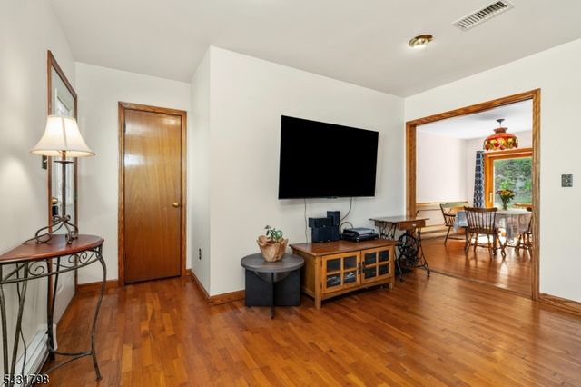 25 Hope Rd, Liberty Twp., NJ 07838