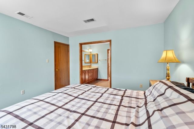 25 Hope Rd, Liberty Twp., NJ 07838