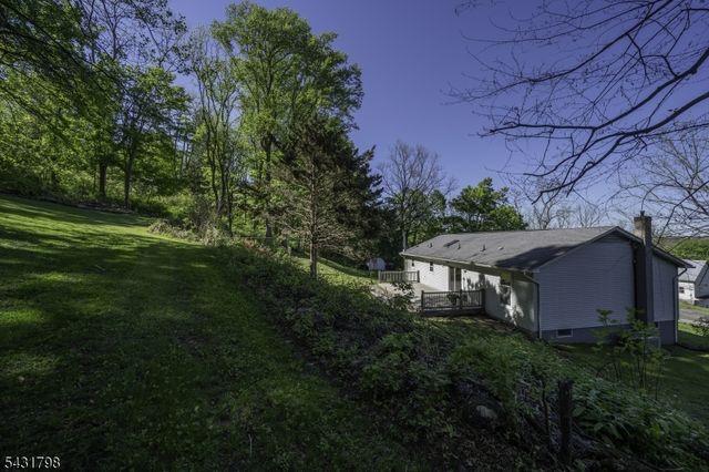 25 Hope Rd, Liberty Twp., NJ 07838