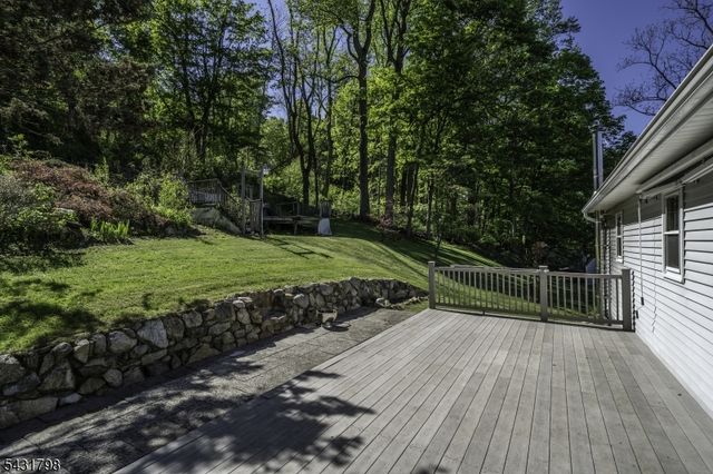 25 Hope Rd, Liberty Twp., NJ 07838