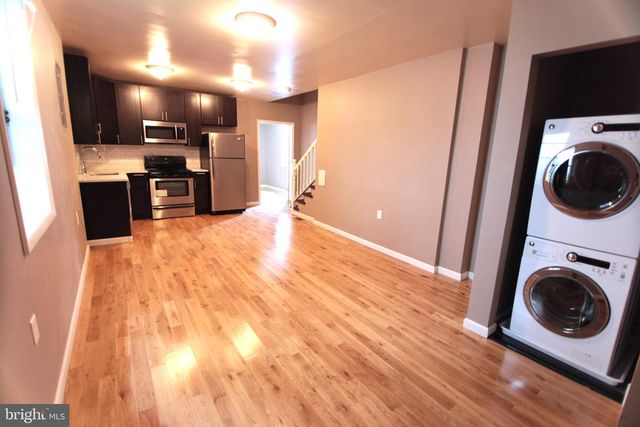 2000 N 17TH ST, Philadelphia, PA 19121