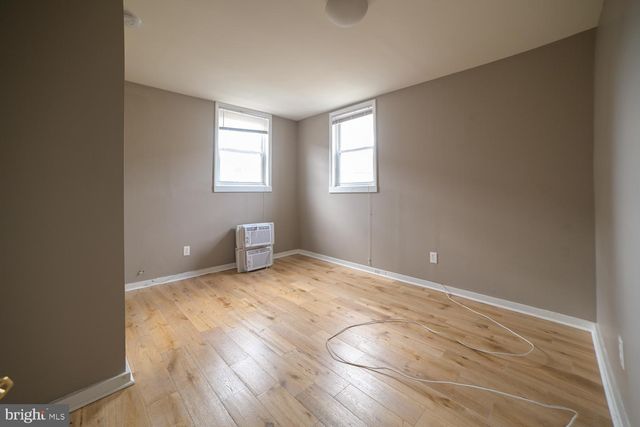 2000 N 17TH ST, Philadelphia, PA 19121