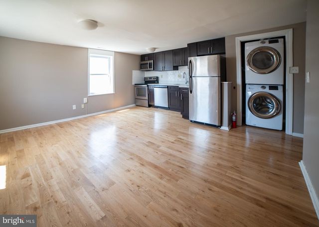 2000 N 17TH ST, Philadelphia, PA 19121