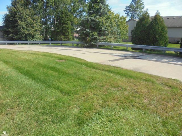29260 Philadelphia Drive Unit 55, Chesterfield, MI 48051
