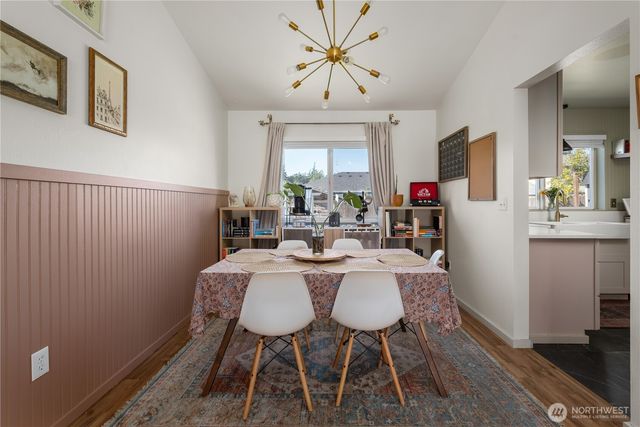 1560 SW 9TH Avenue, Oak Harbor, WA 98277