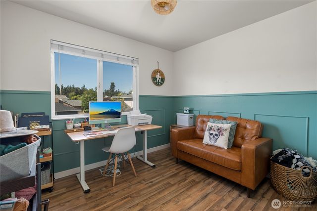 1560 SW 9TH Avenue, Oak Harbor, WA 98277