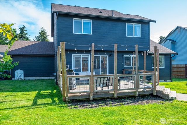1560 SW 9TH Avenue, Oak Harbor, WA 98277