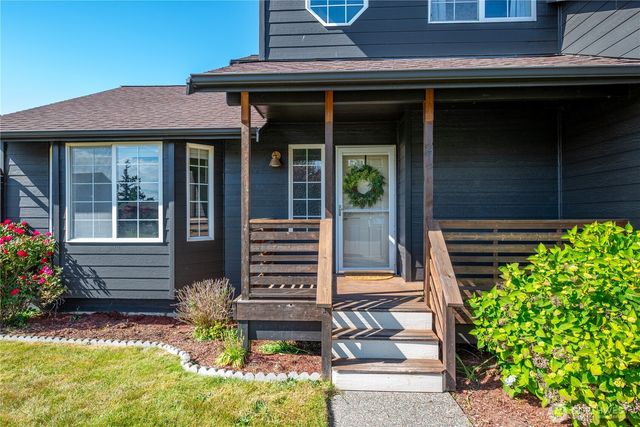 1560 SW 9TH Avenue, Oak Harbor, WA 98277