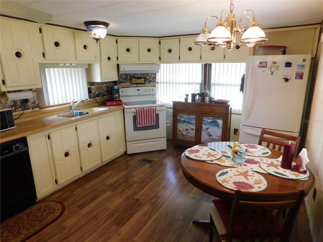 5315 ANTIGUA DRIVE, Zephyrhills, FL 33541