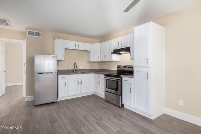 3016 N 37th Street Apt 6, Phoenix, AZ 85018