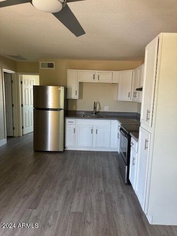 3016 N 37th Street Apt 6, Phoenix, AZ 85018