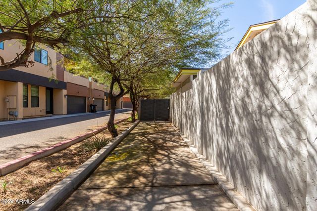 3016 N 37th Street Apt 6, Phoenix, AZ 85018