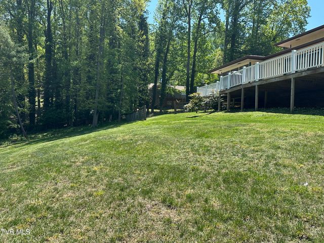 21506 Plantation Road, Bristol, VA 24202