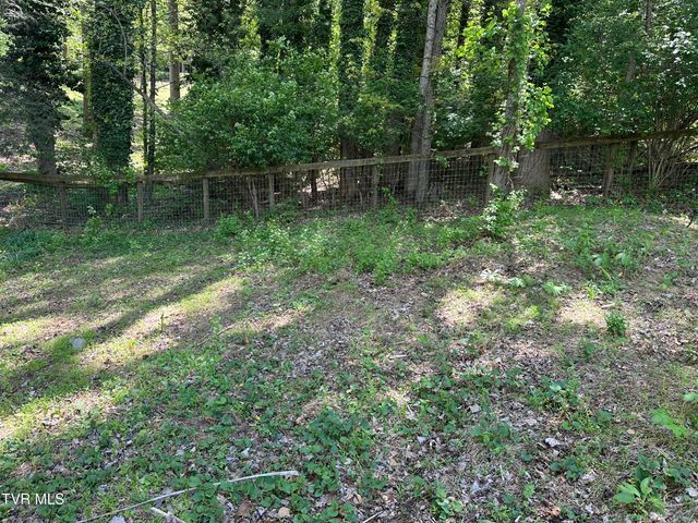 21506 Plantation Road, Bristol, VA 24202