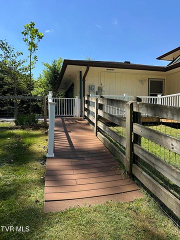 21506 Plantation Road, Bristol, VA 24202