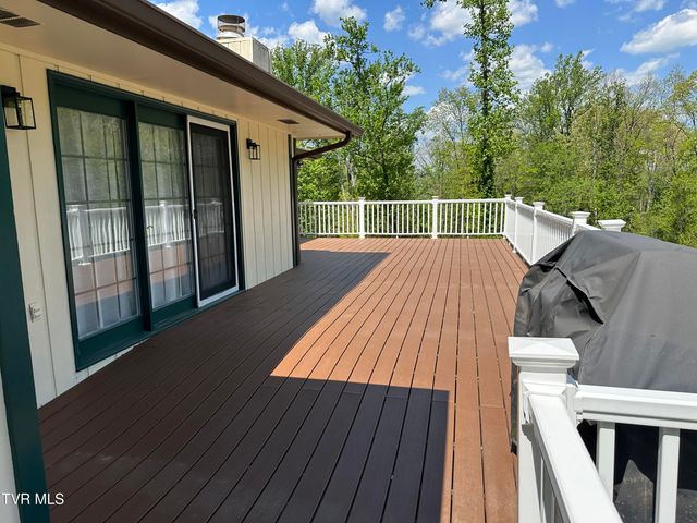 21506 Plantation Road, Bristol, VA 24202