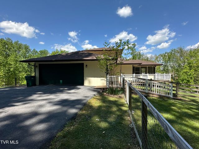 21506 Plantation Road, Bristol, VA 24202