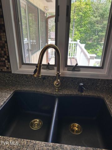 21506 Plantation Road, Bristol, VA 24202