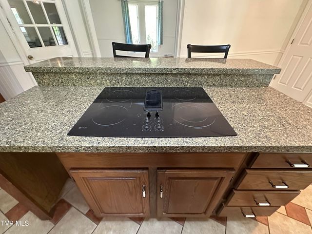 21506 Plantation Road, Bristol, VA 24202