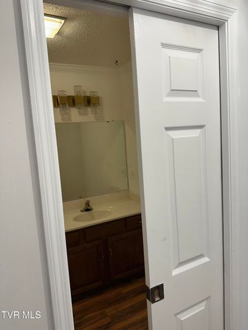 21506 Plantation Road, Bristol, VA 24202