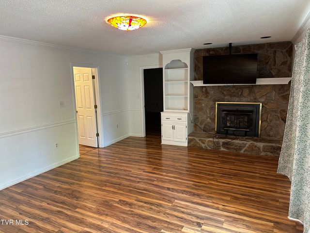 21506 Plantation Road, Bristol, VA 24202