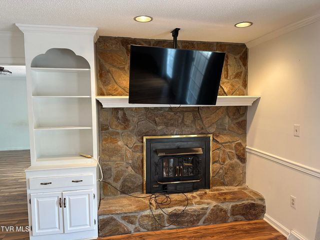 21506 Plantation Road, Bristol, VA 24202