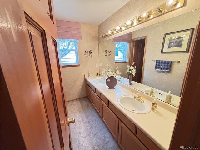 5134 S Ouray Court, Centennial, CO 80015