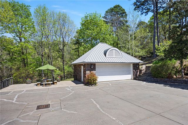 1 Rimrock Road, Russellville, AR 72802