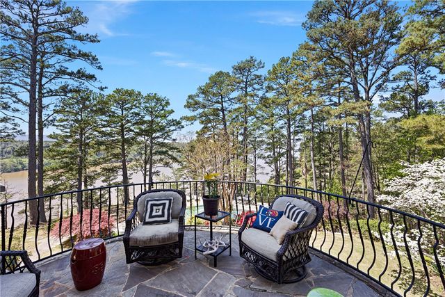 1 Rimrock Road, Russellville, AR 72802