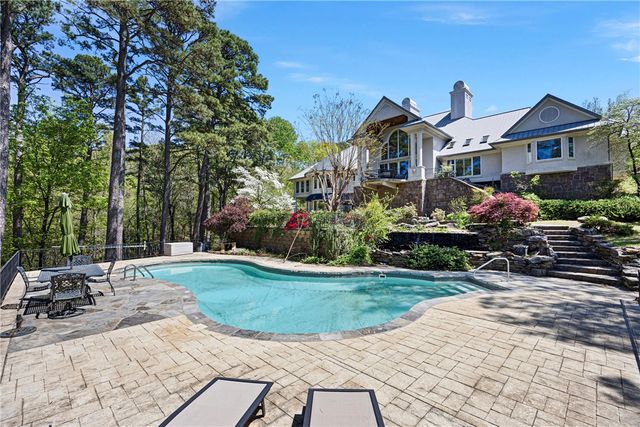 1 Rimrock Road, Russellville, AR 72802