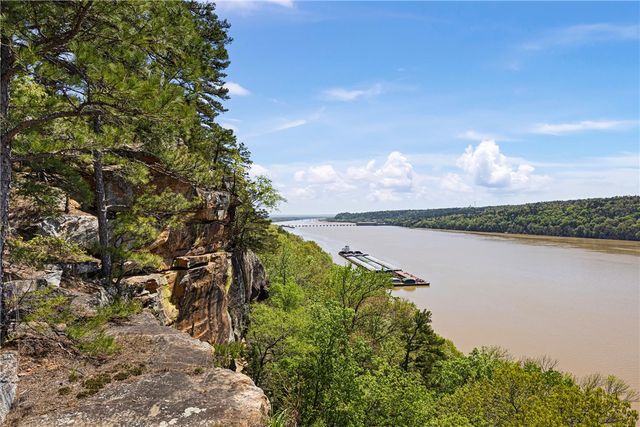 1 Rimrock Road, Russellville, AR 72802