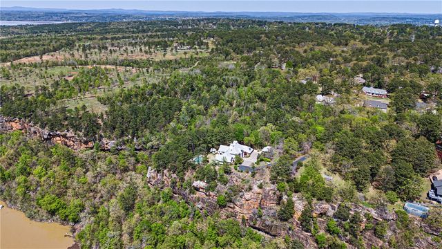 1 Rimrock Road, Russellville, AR 72802