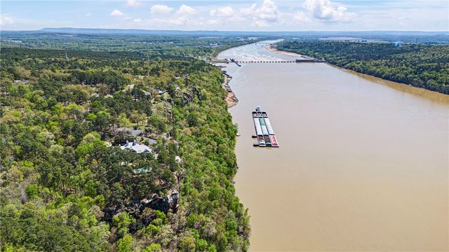 1 Rimrock Road, Russellville, AR 72802