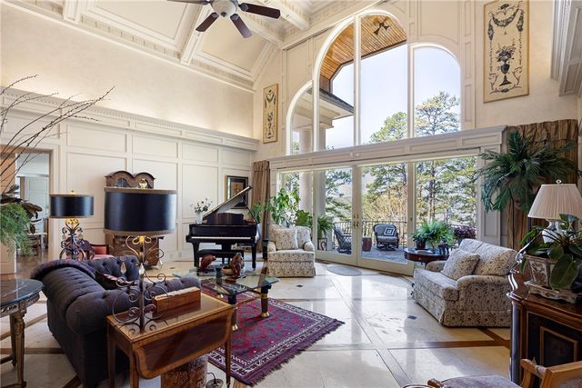 1 Rimrock Road, Russellville, AR 72802