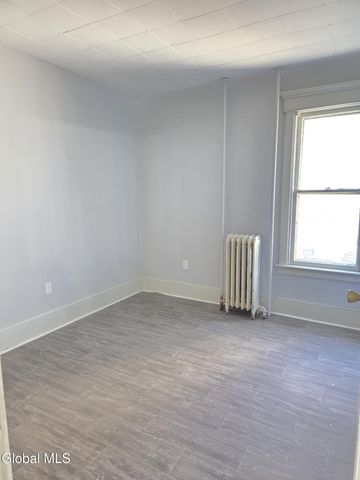 36 Hibbard Street, Amsterdam, NY 12010