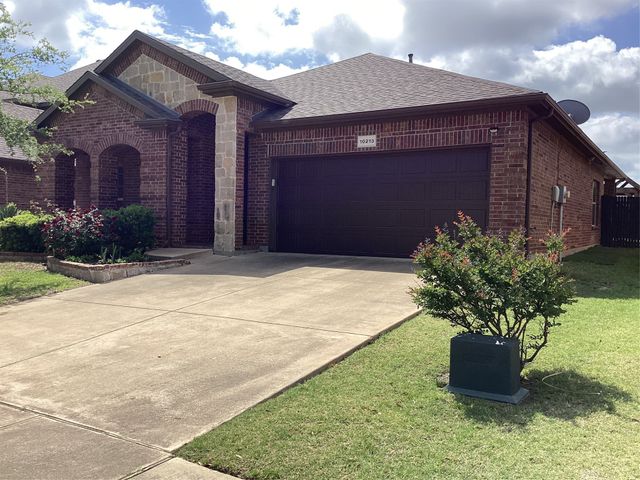 10213 Point Lobos Trail, Fort Worth, TX 76177