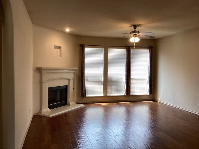 10213 Point Lobos Trail, Fort Worth, TX 76177