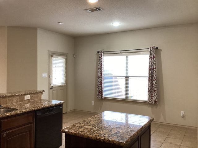 10213 Point Lobos Trail, Fort Worth, TX 76177