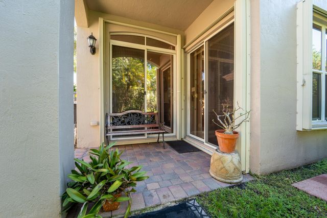 6593 Lurais Drive, Lake Worth, FL 33463