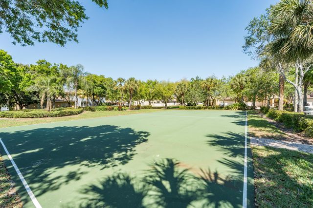 6593 Lurais Drive, Lake Worth, FL 33463