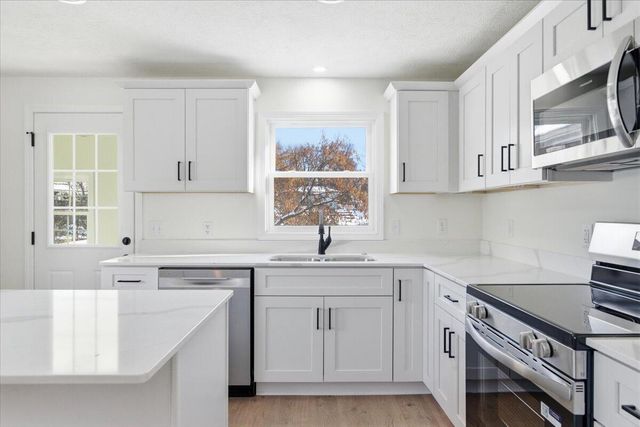 20250 STEVEN Lane, Council Bluffs, IA 51503