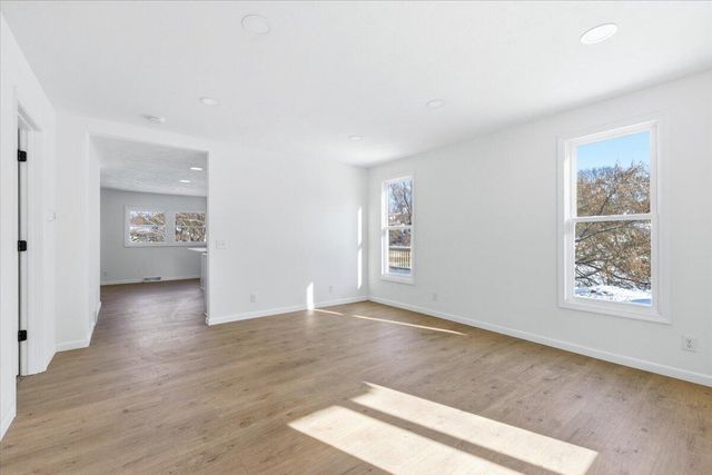 20250 STEVEN Lane, Council Bluffs, IA 51503