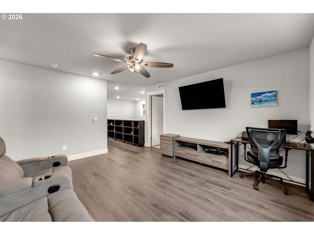 4766 S 16TH Dr, Ridgefield, WA 98642