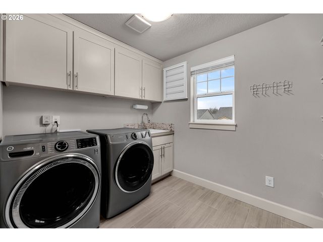 4766 S 16TH Dr, Ridgefield, WA 98642